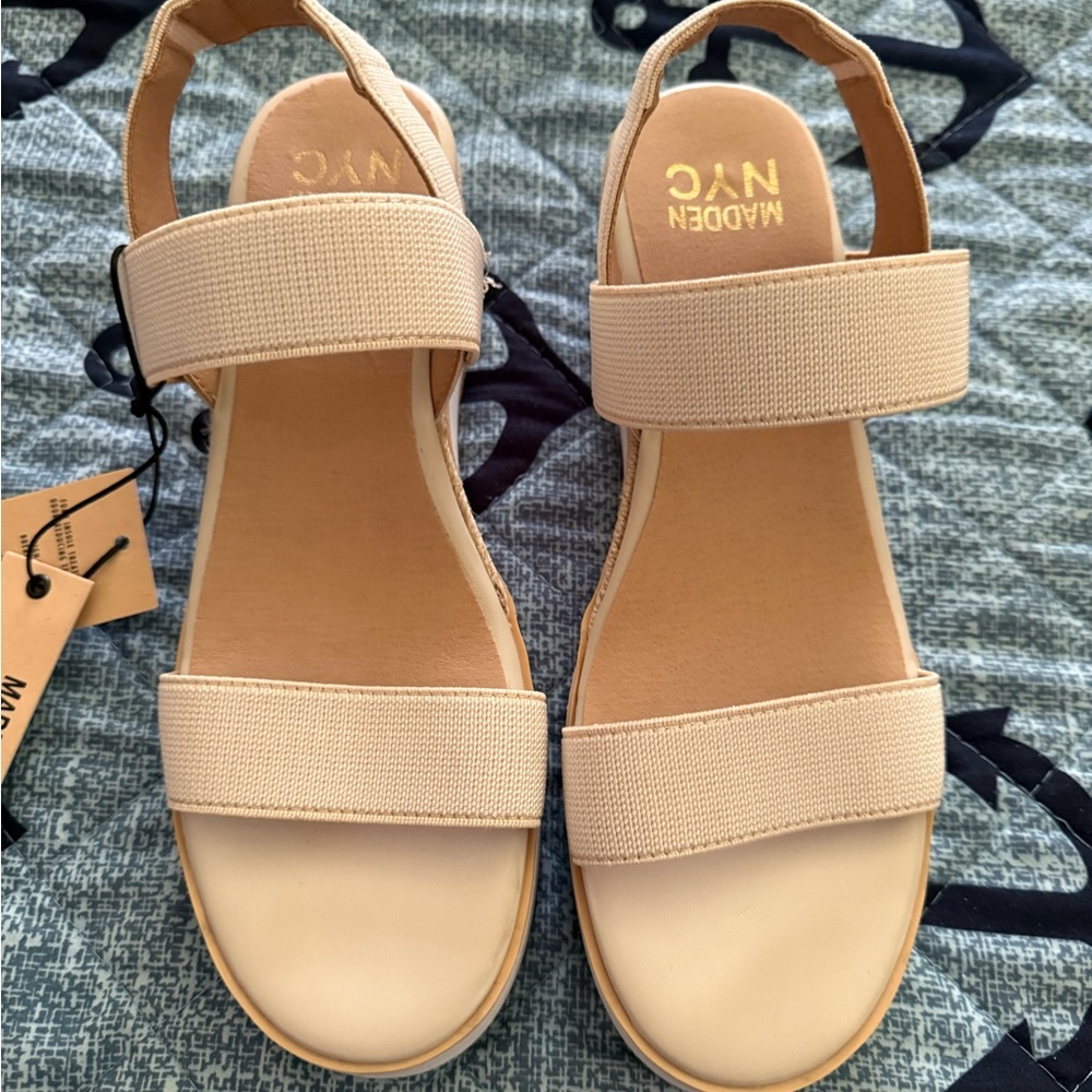 Steve Madden Beige Sandals